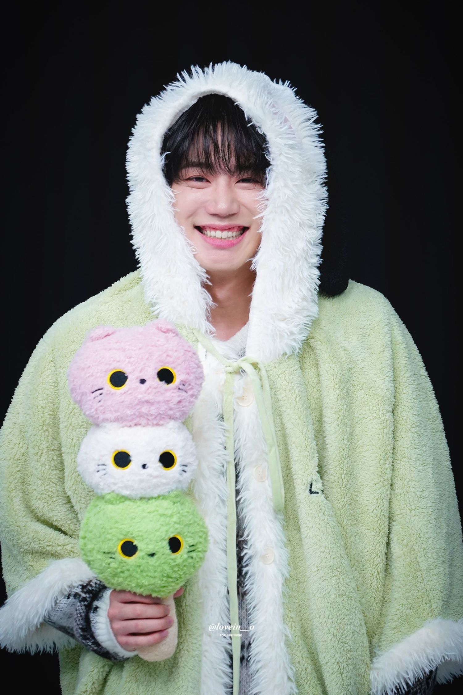 Recent activity shot of Lee Junyoung