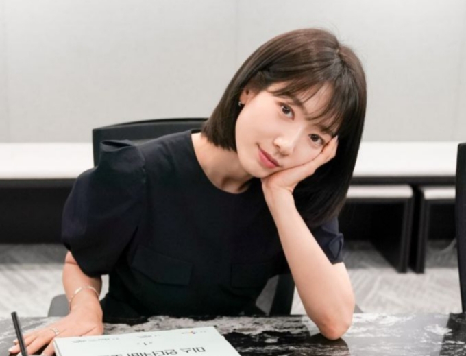 Latest photo of Park Shinhye