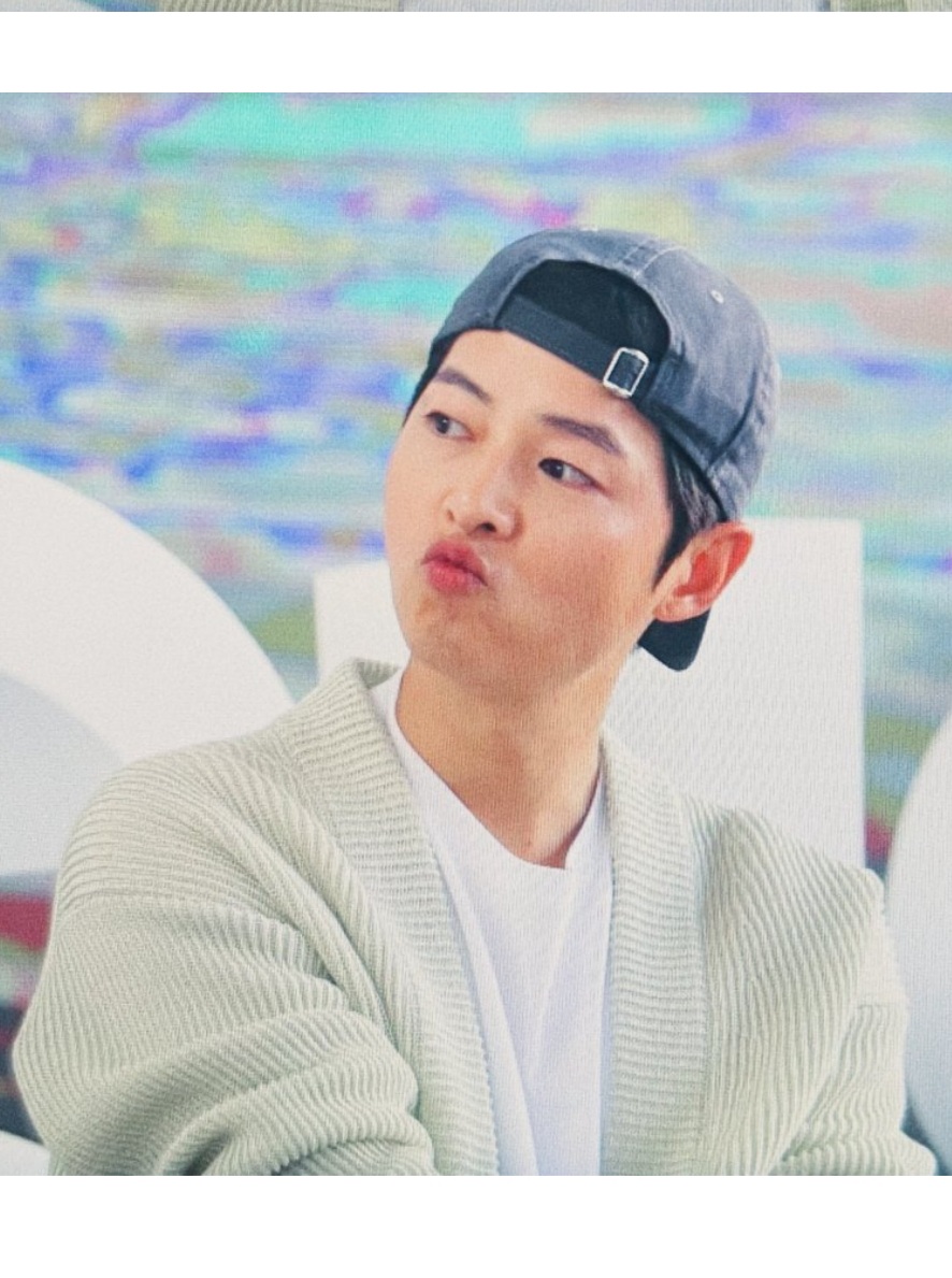 Recent activity shot of Song Joongki
