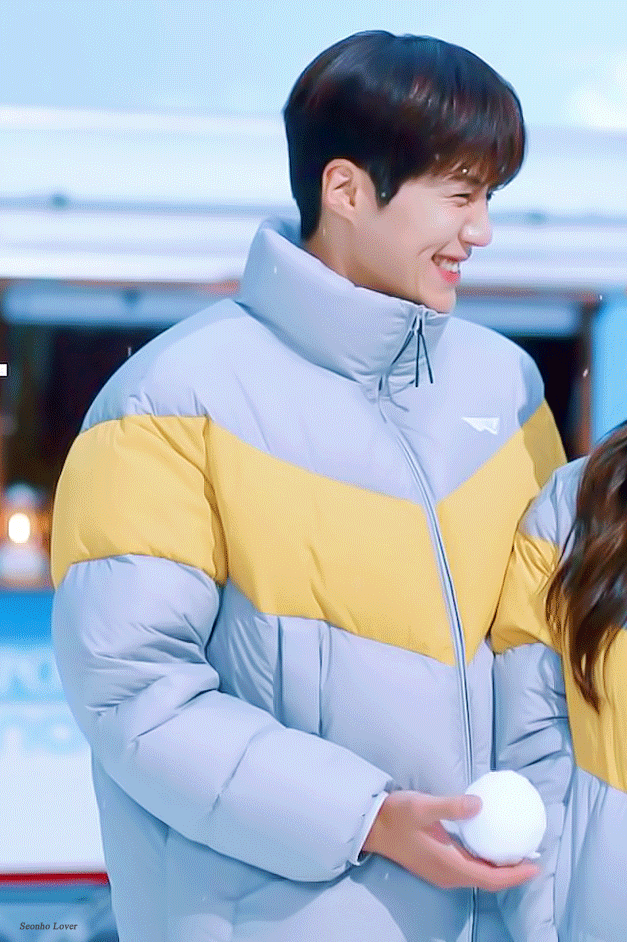 A moment captured by a fan of Kim Seonho