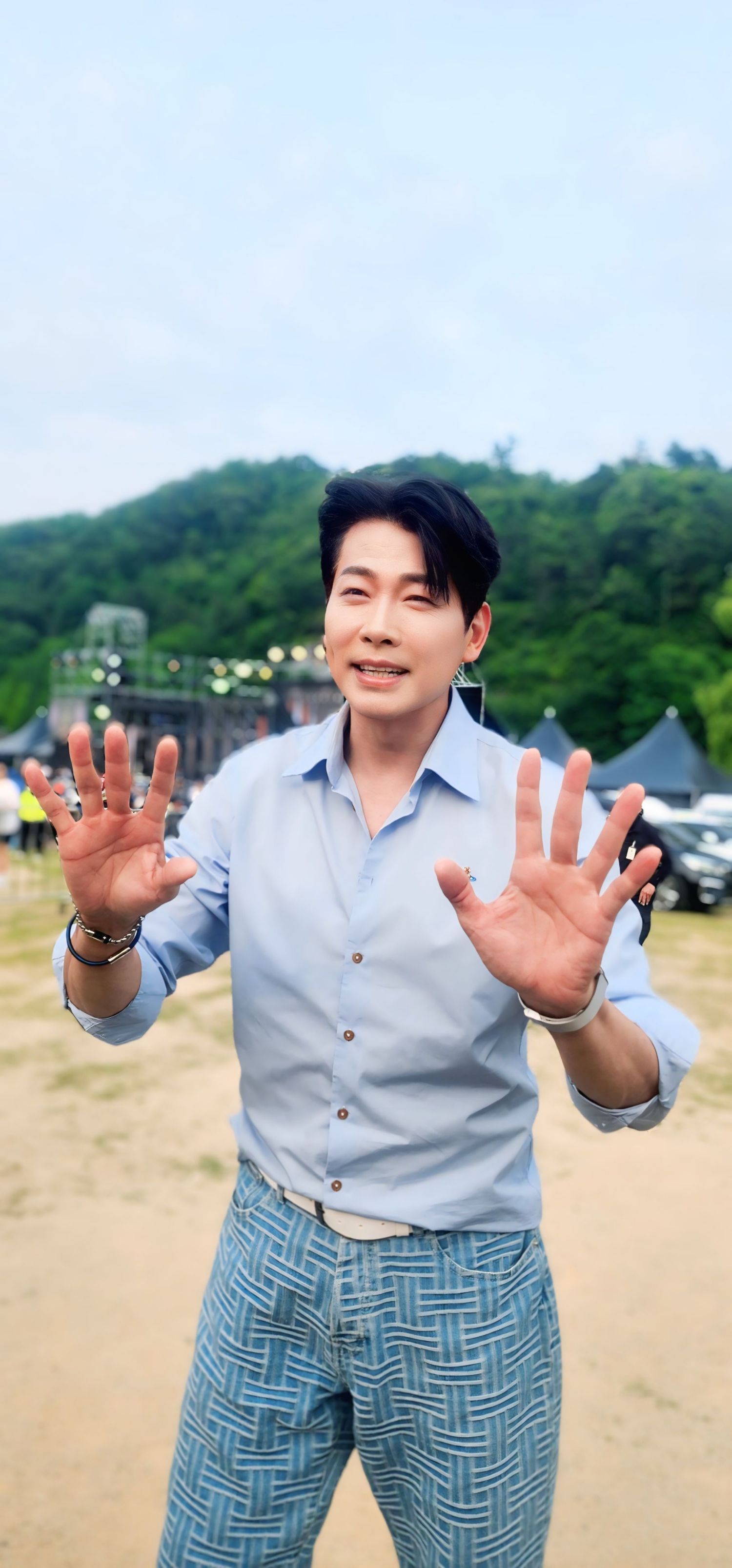 Today's popular wallpaper in Kim Yongpil community