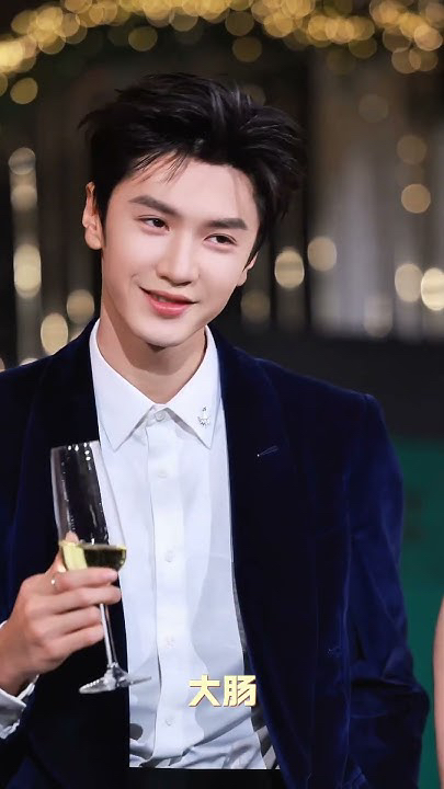 Emotional wallpaper shared by fans for Chen Zhe Yuan