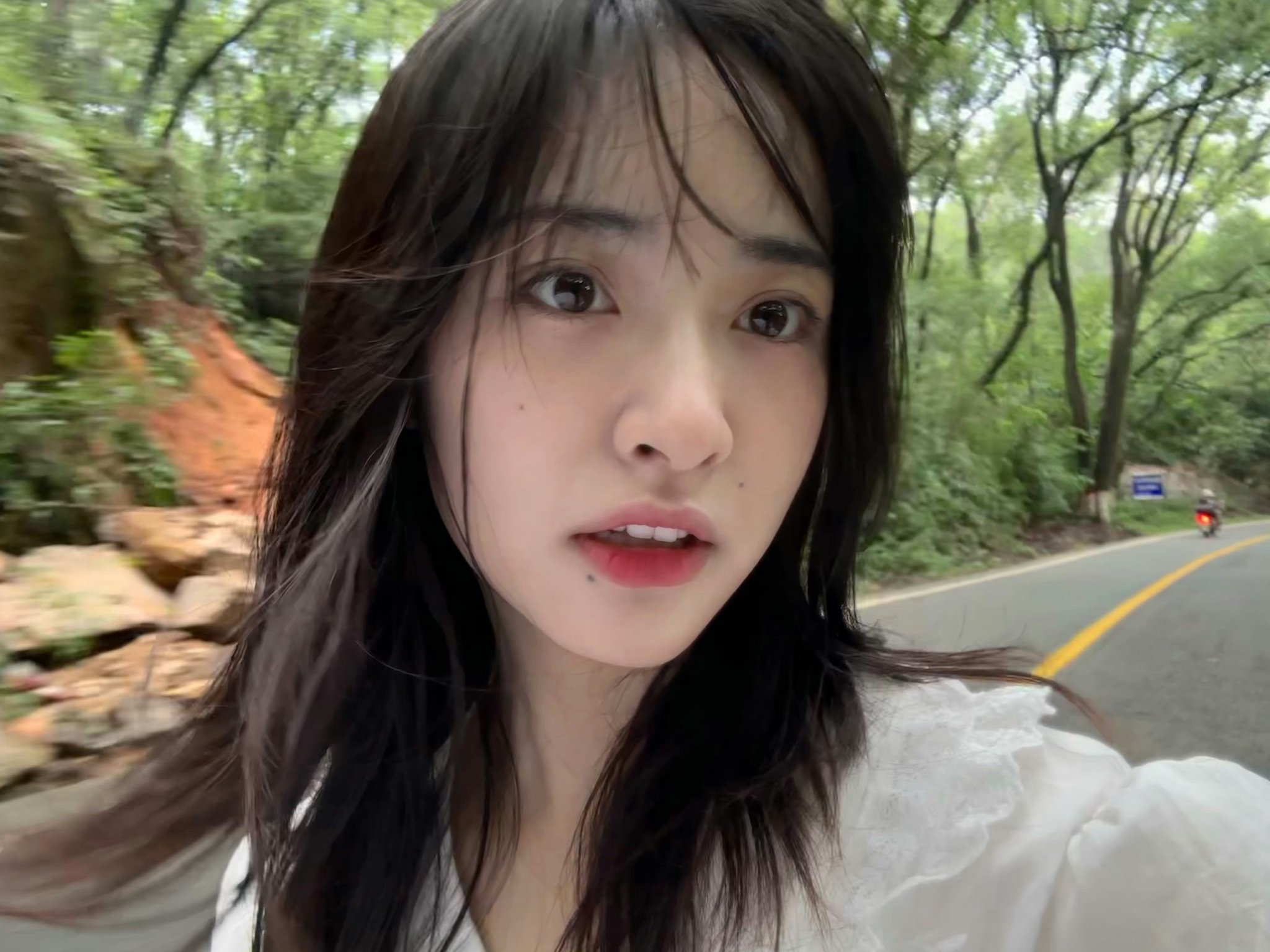 Behind-the-scenes cut of Shen Yue