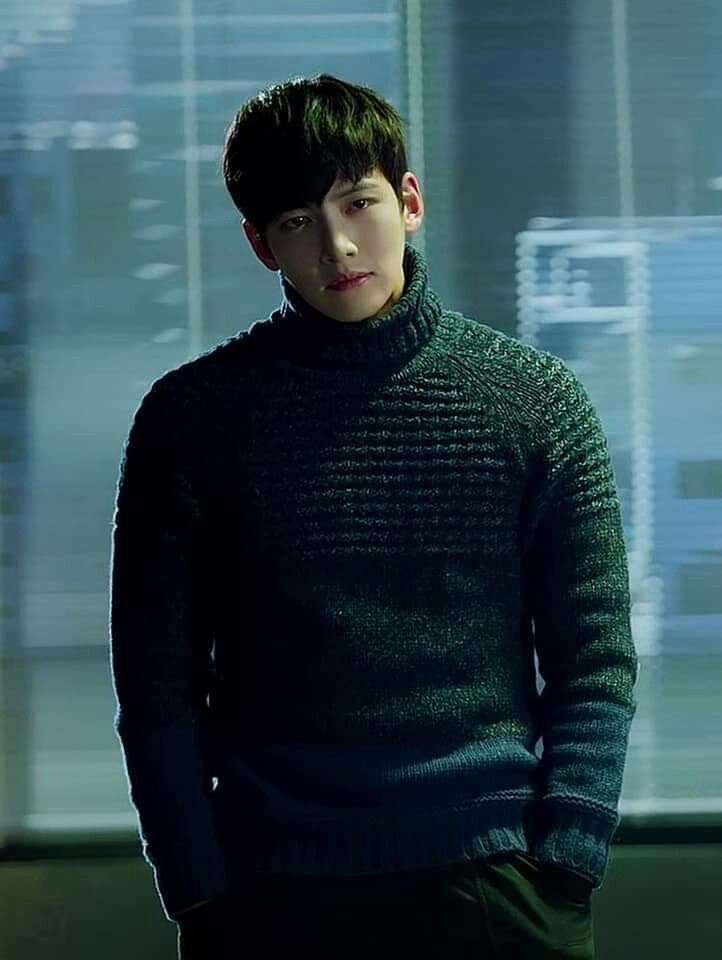 Behind-the-scenes cut of Ji Changwook