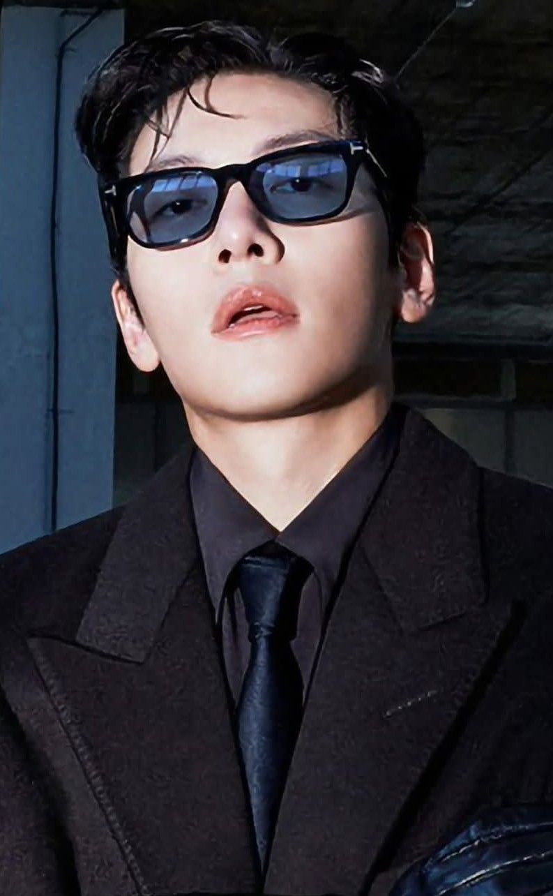 チ・チャンウクの最近の活動ショット