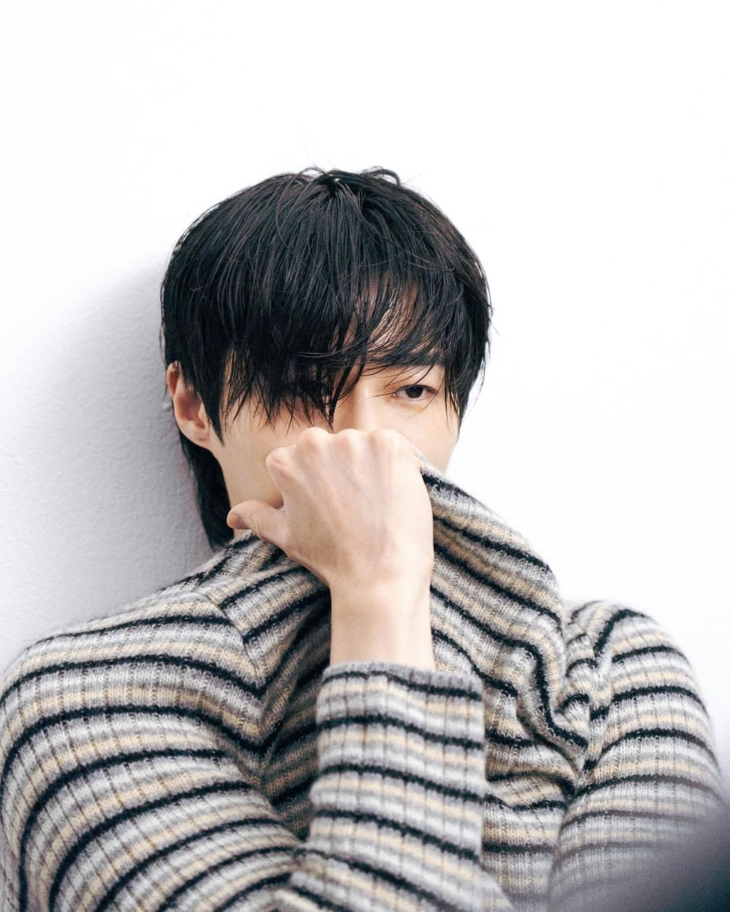 Behind-the-scenes cut of Byeon Wooseok