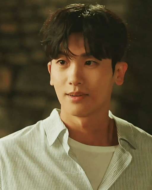 Behind-the-scenes cut of Park Hyungsik