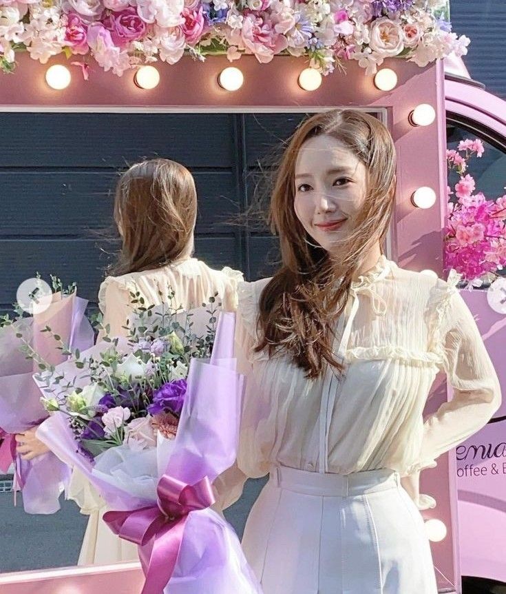 Latest photo of Park Minyoung