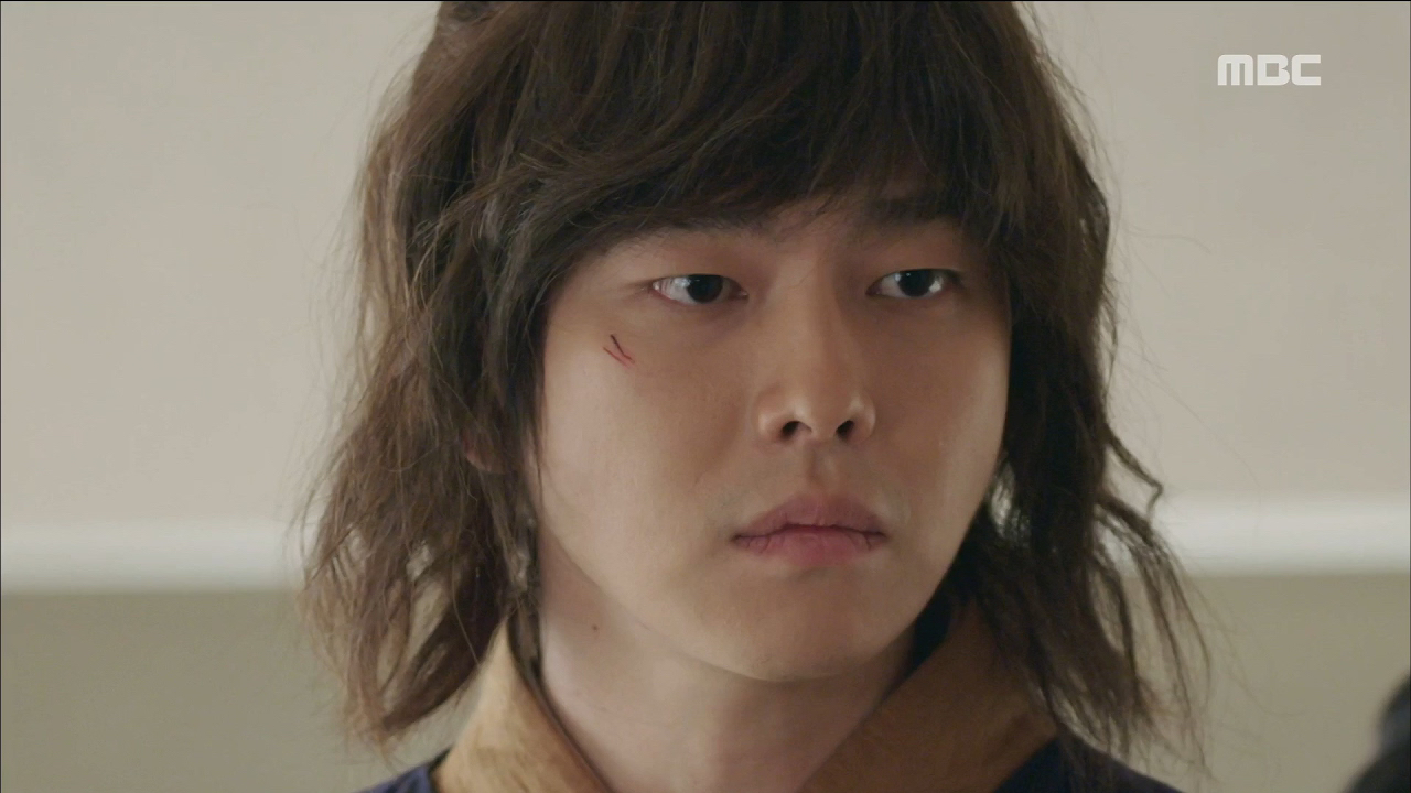 Latest photo of Yoon Kyunsang