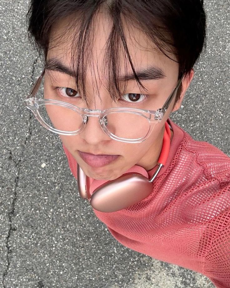 Behind-the-scenes cut of Choi Hyunwook