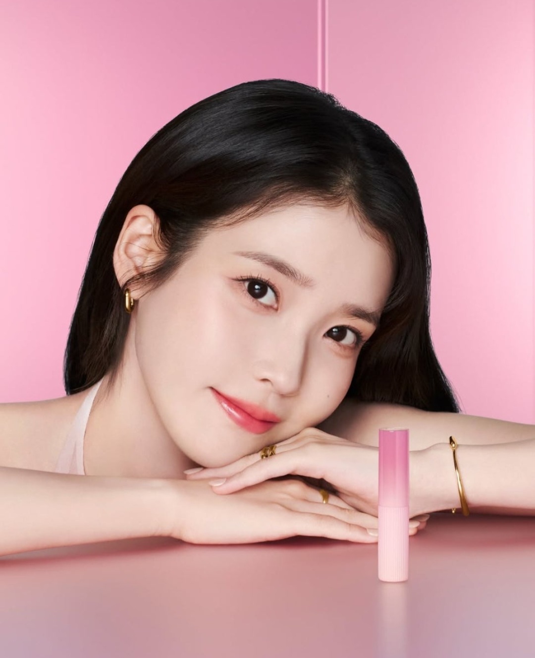 Latest photo of IU