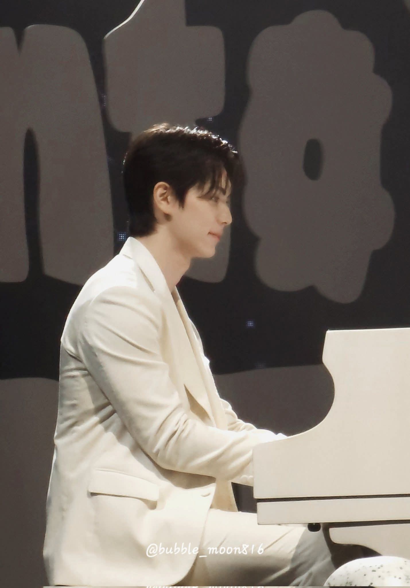 Latest photo of Lee Chaemin