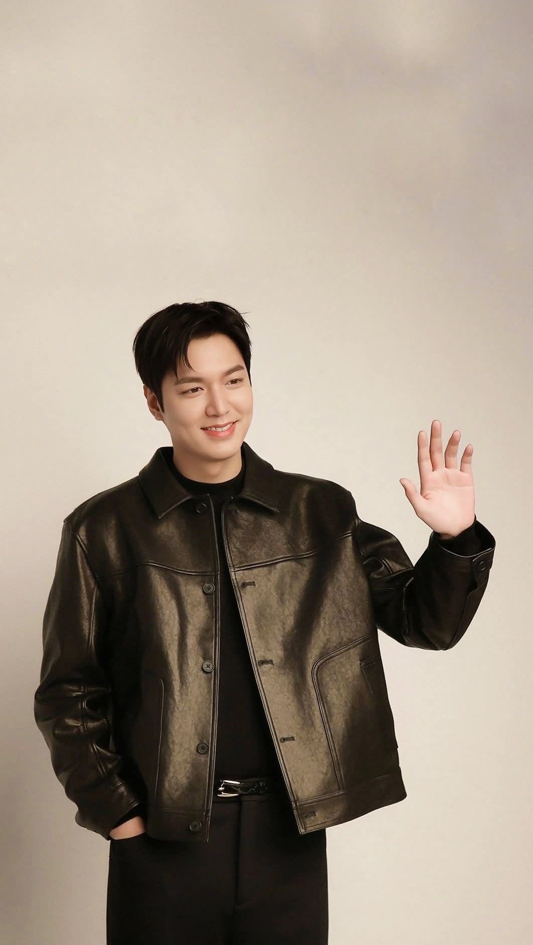 Today's popular wallpaper in Lee Minho community