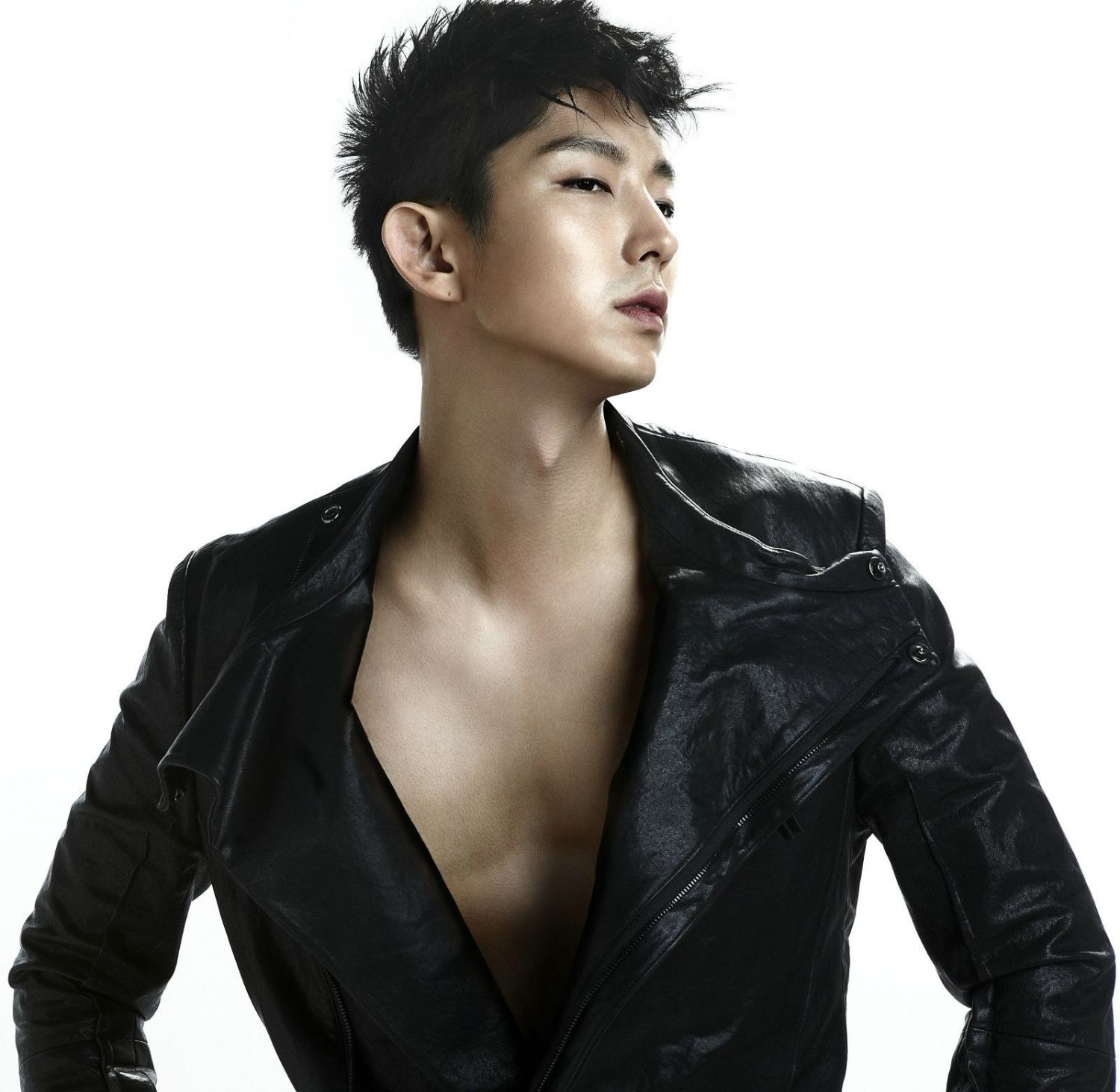 Latest photo of Lee Joongi
