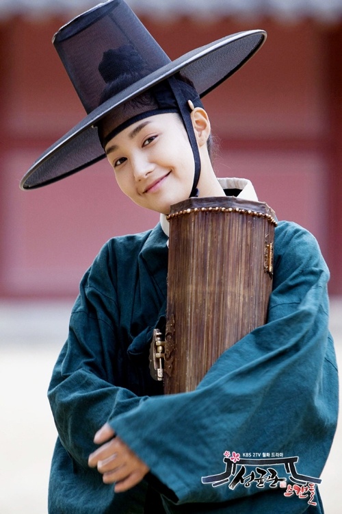 Latest photo of Park Minyoung