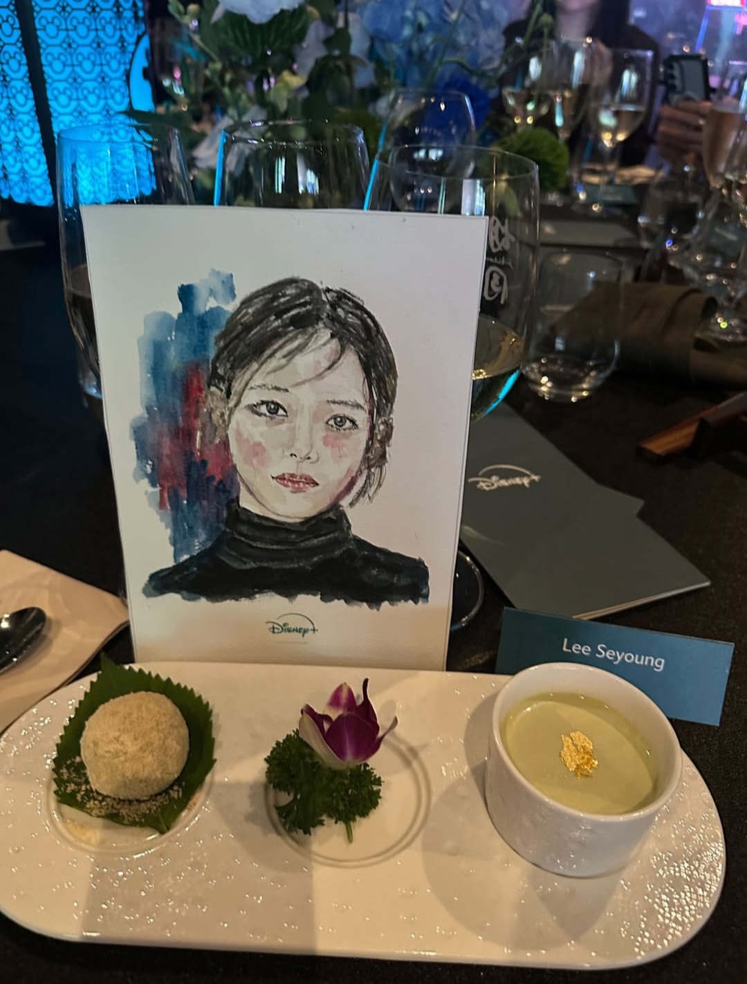 A moment captured by a fan of Lee Seyoung