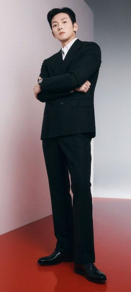 Behind-the-scenes cut of Ji Changwook