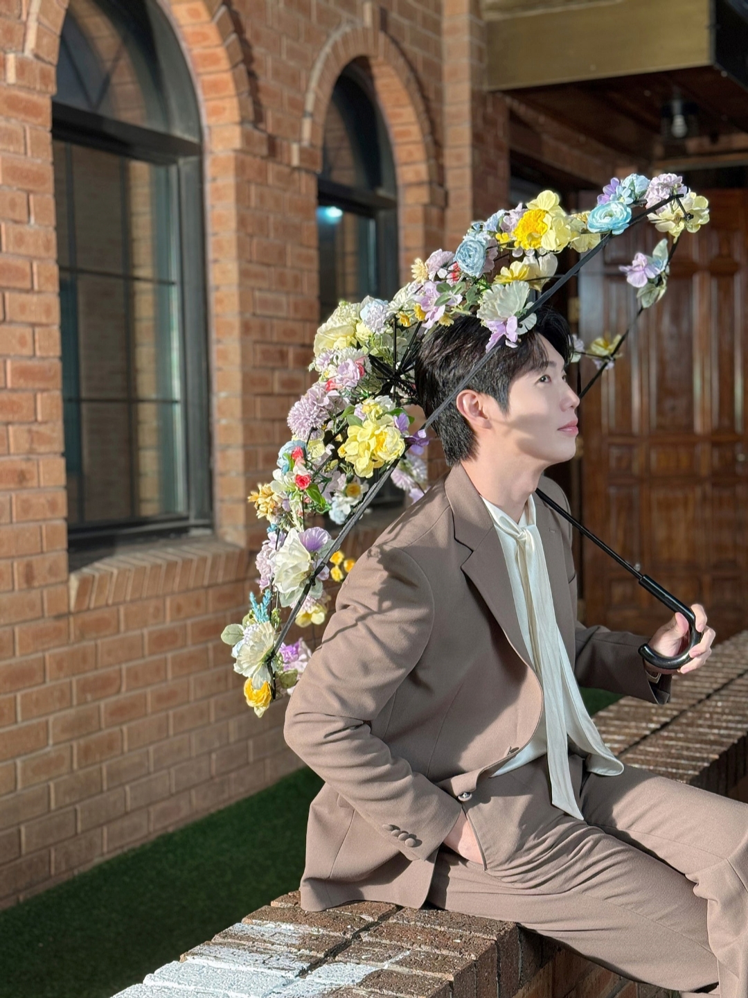 A moment captured by a fan of Son Taejin