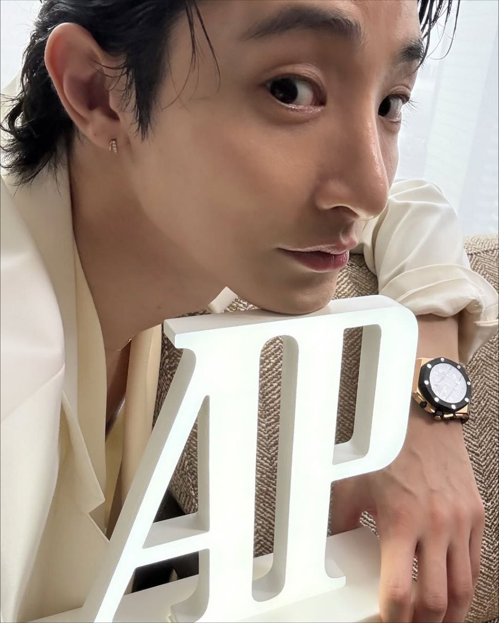 Behind-the-scenes cut of Lee Soohyuk