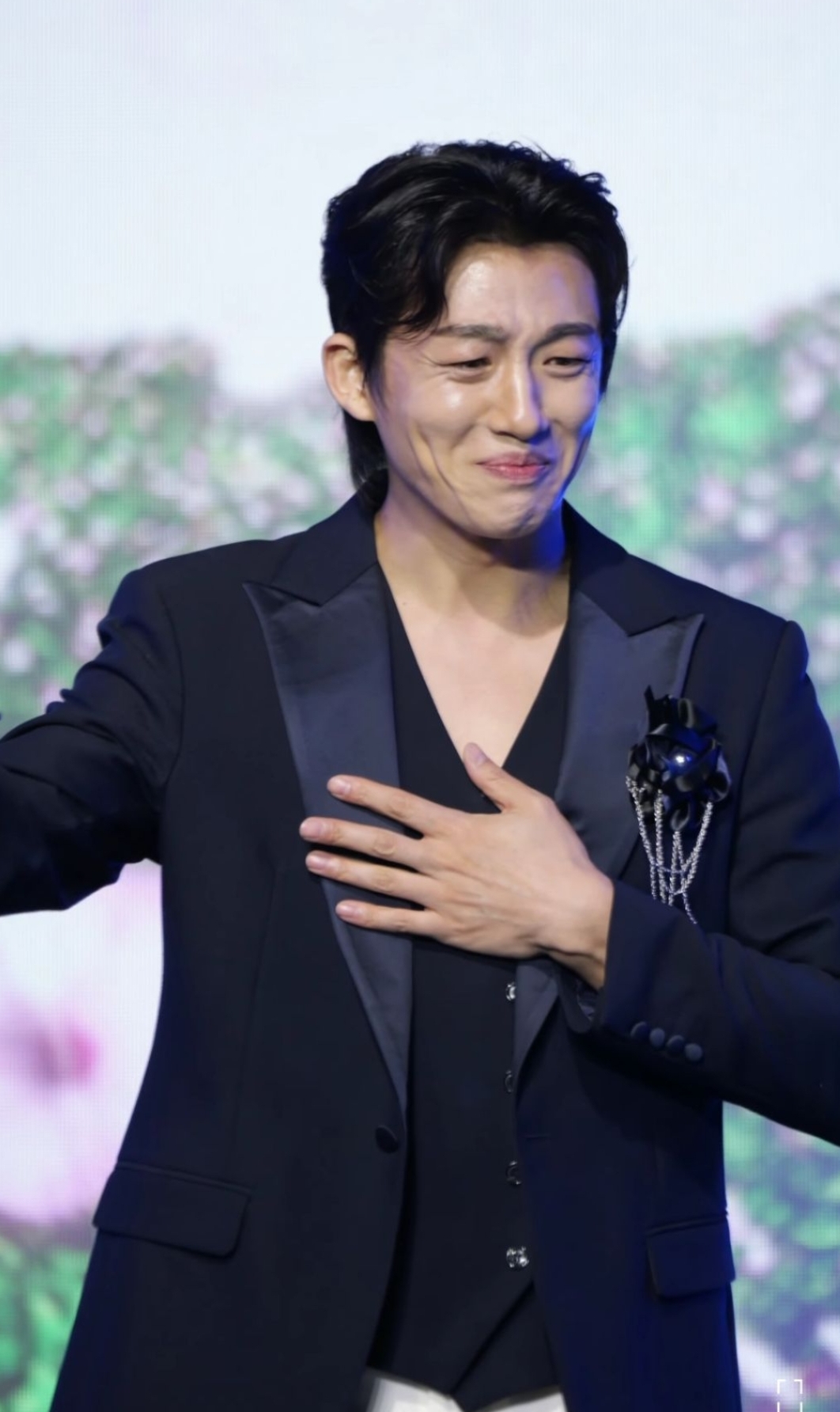 Latest photo of Shin Seungtae