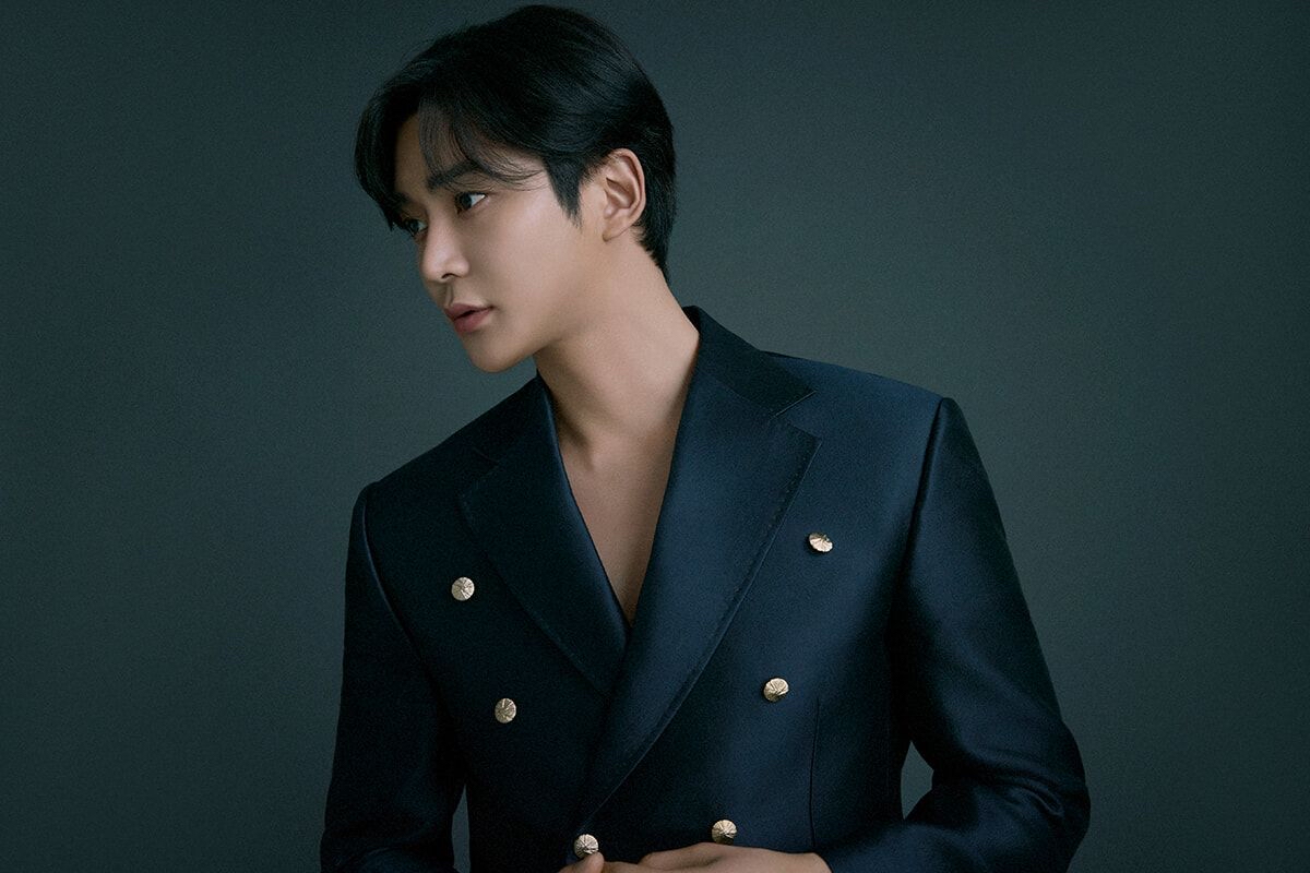 Behind-the-scenes cut of Rowoon