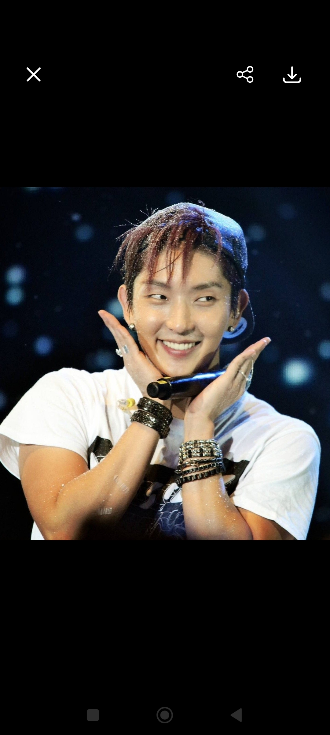 Recent activity shot of Lee Joongi