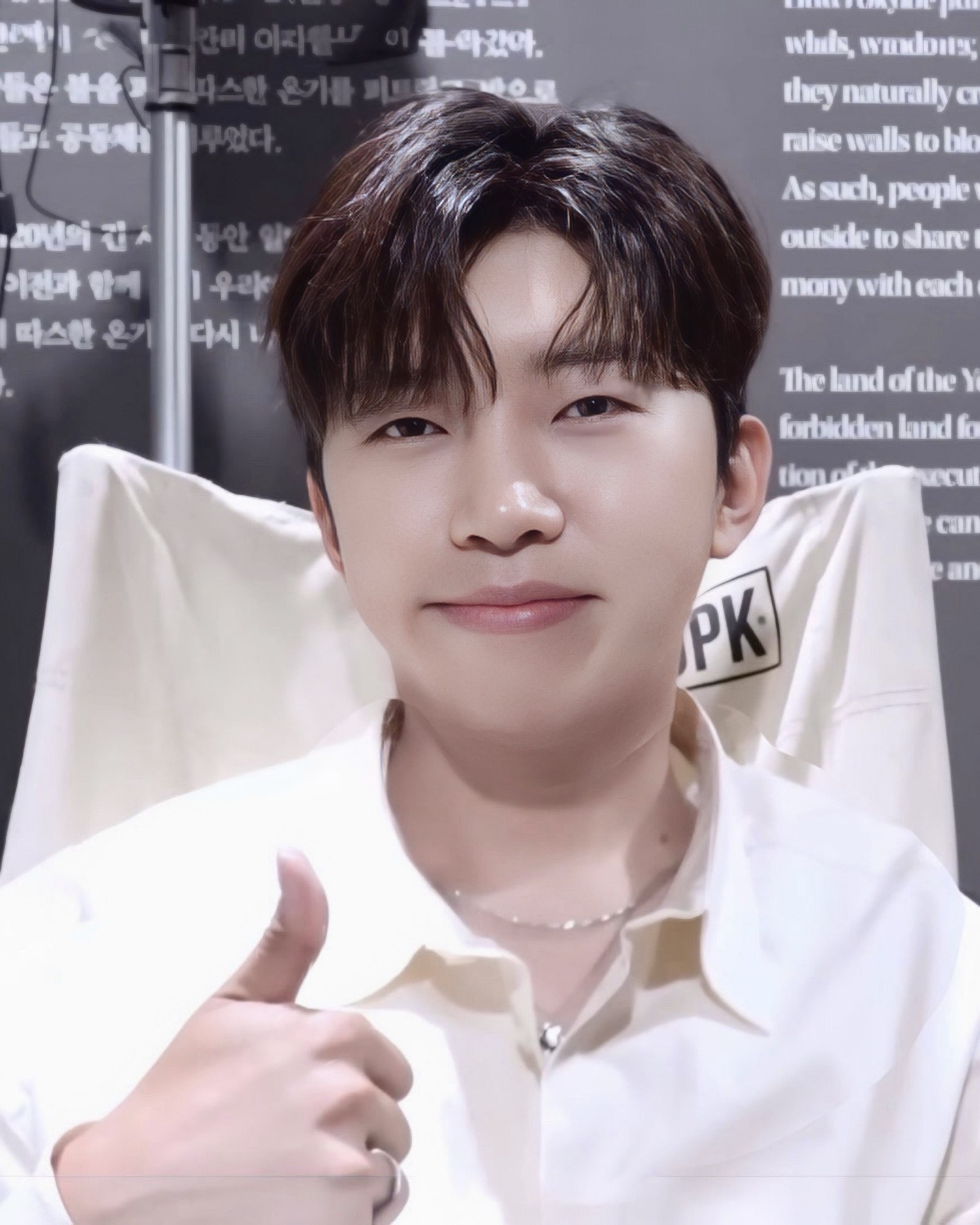 Cuplikan di balik layar dari Lim Youngwoong