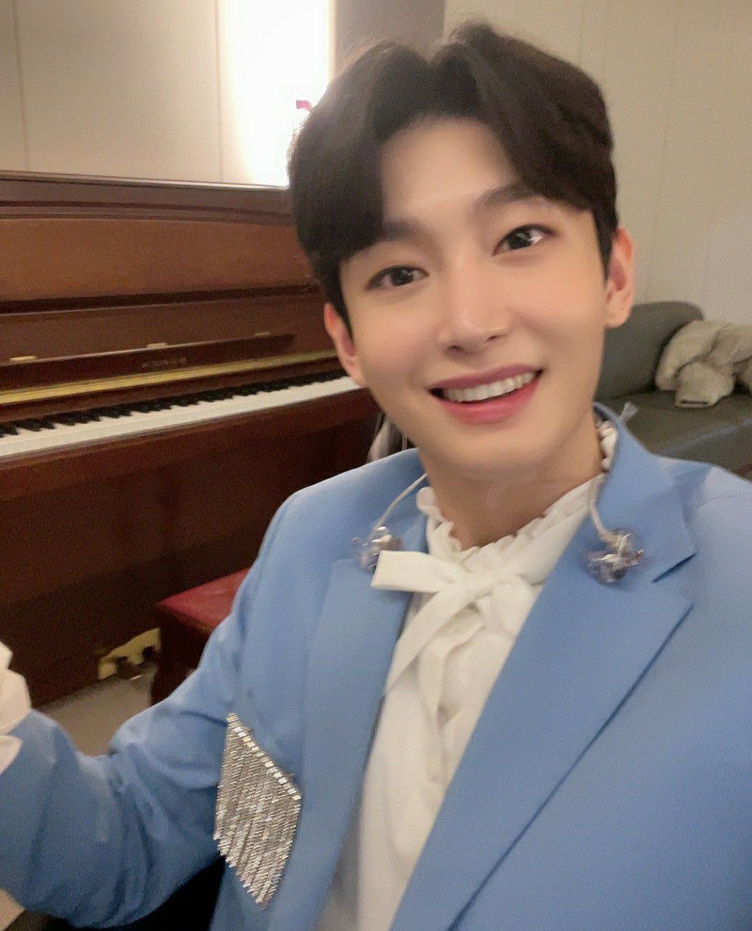 Latest photo of Kim Yongbin