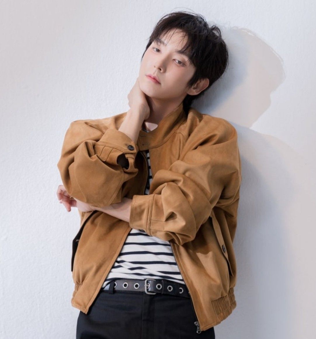 Latest photo of Lee Joongi