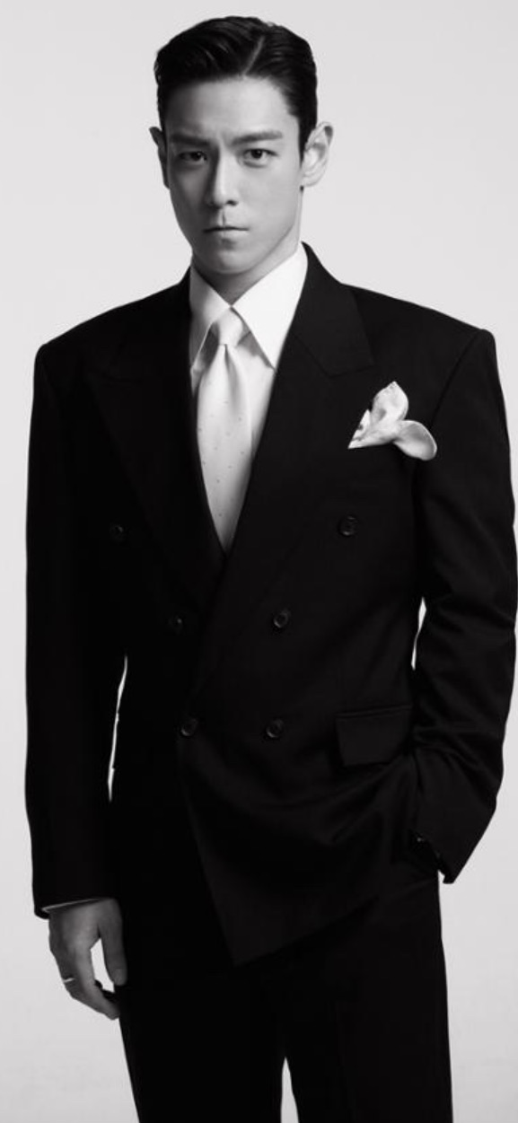 Special wallpaper made by T.O.P's fans