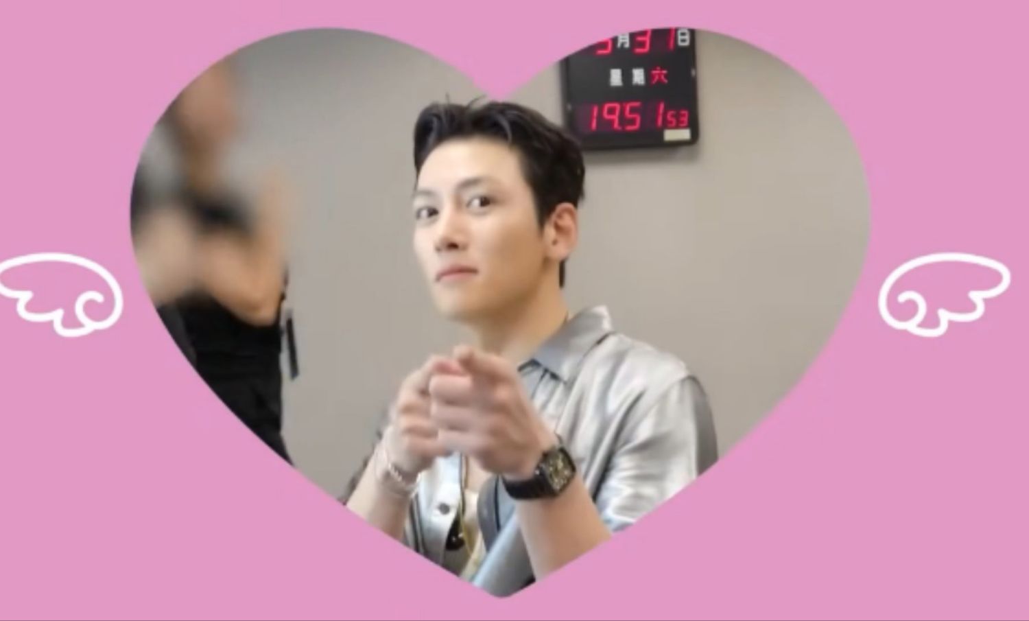 Behind-the-scenes cut of Ji Changwook