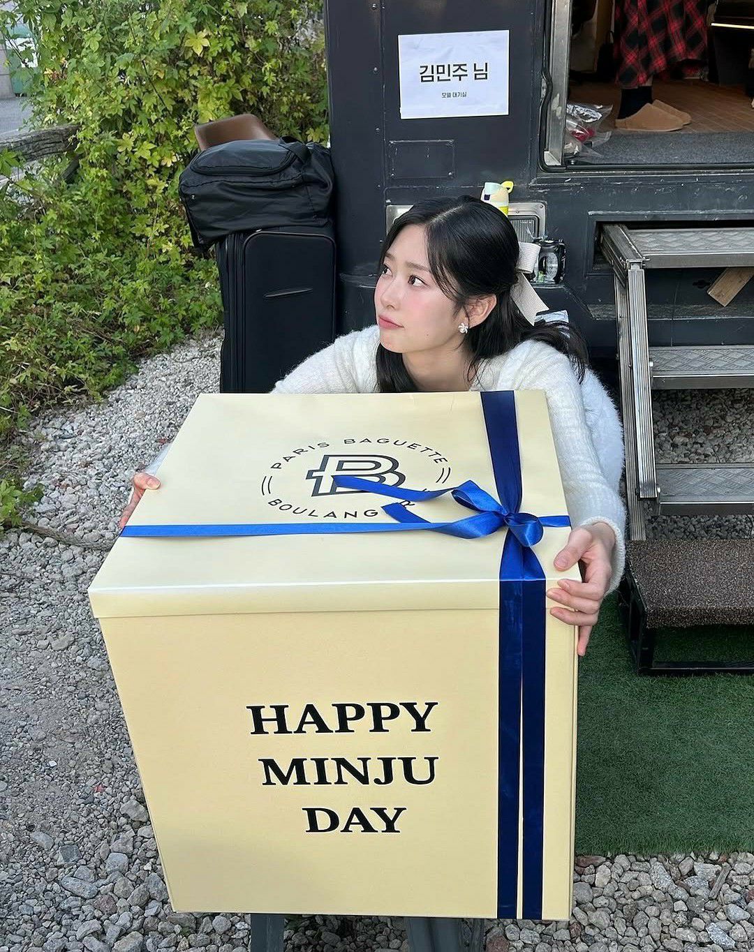 A moment captured by a fan of Kim Minju