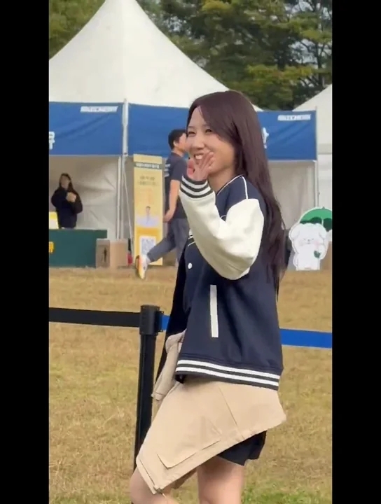 Latest photo of Park Eunbin