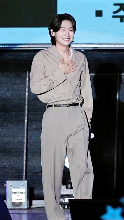 Kim Yongbin background image recommended by Choeaedol Celeb fandom