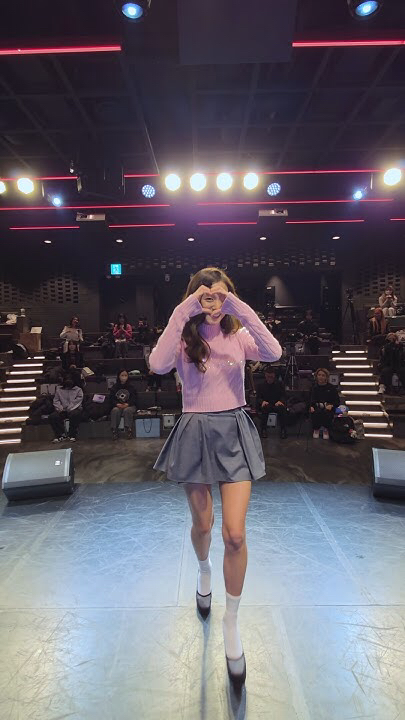 Representative background image loved by Jisoo (1995) fandom
