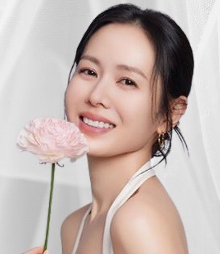 Latest photo of Son Yejin