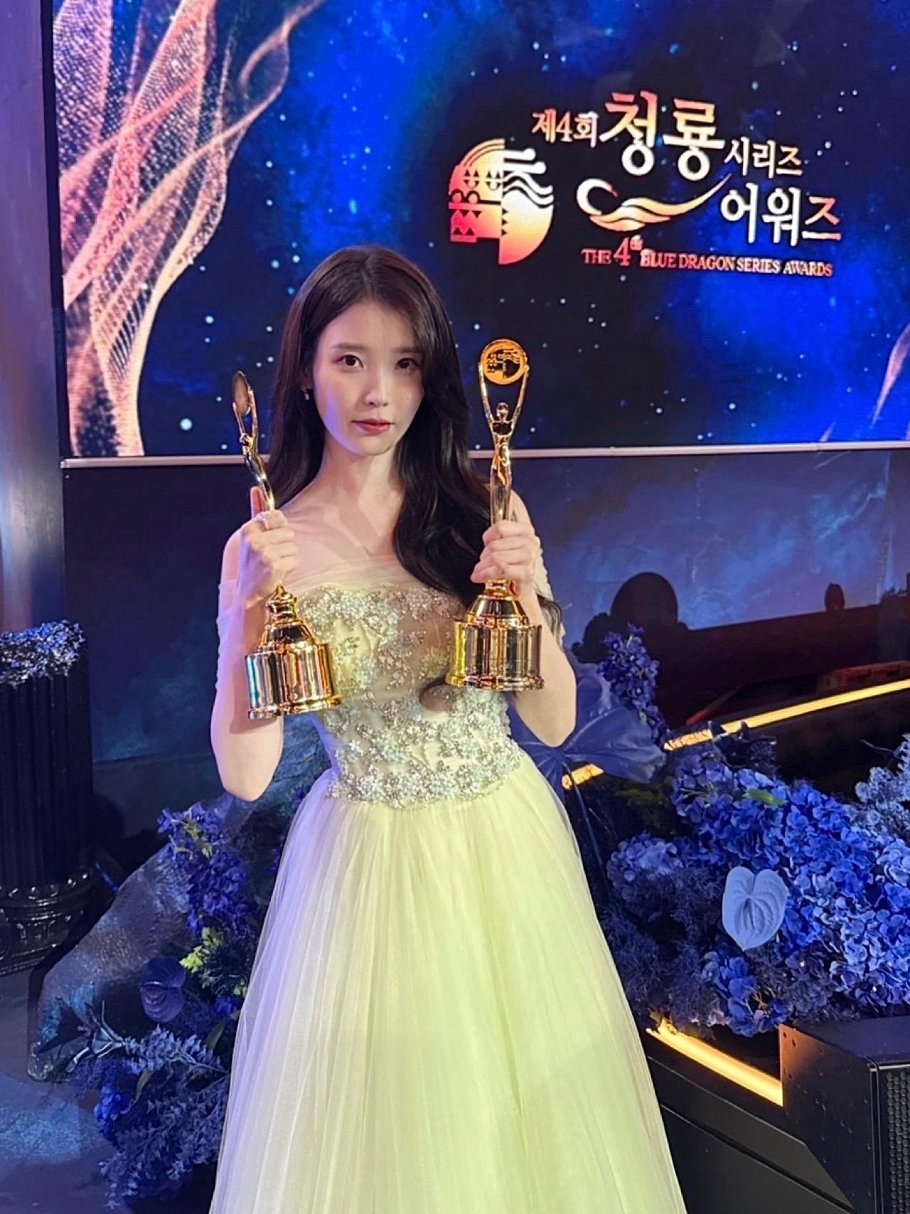 Behind-the-scenes cut of IU