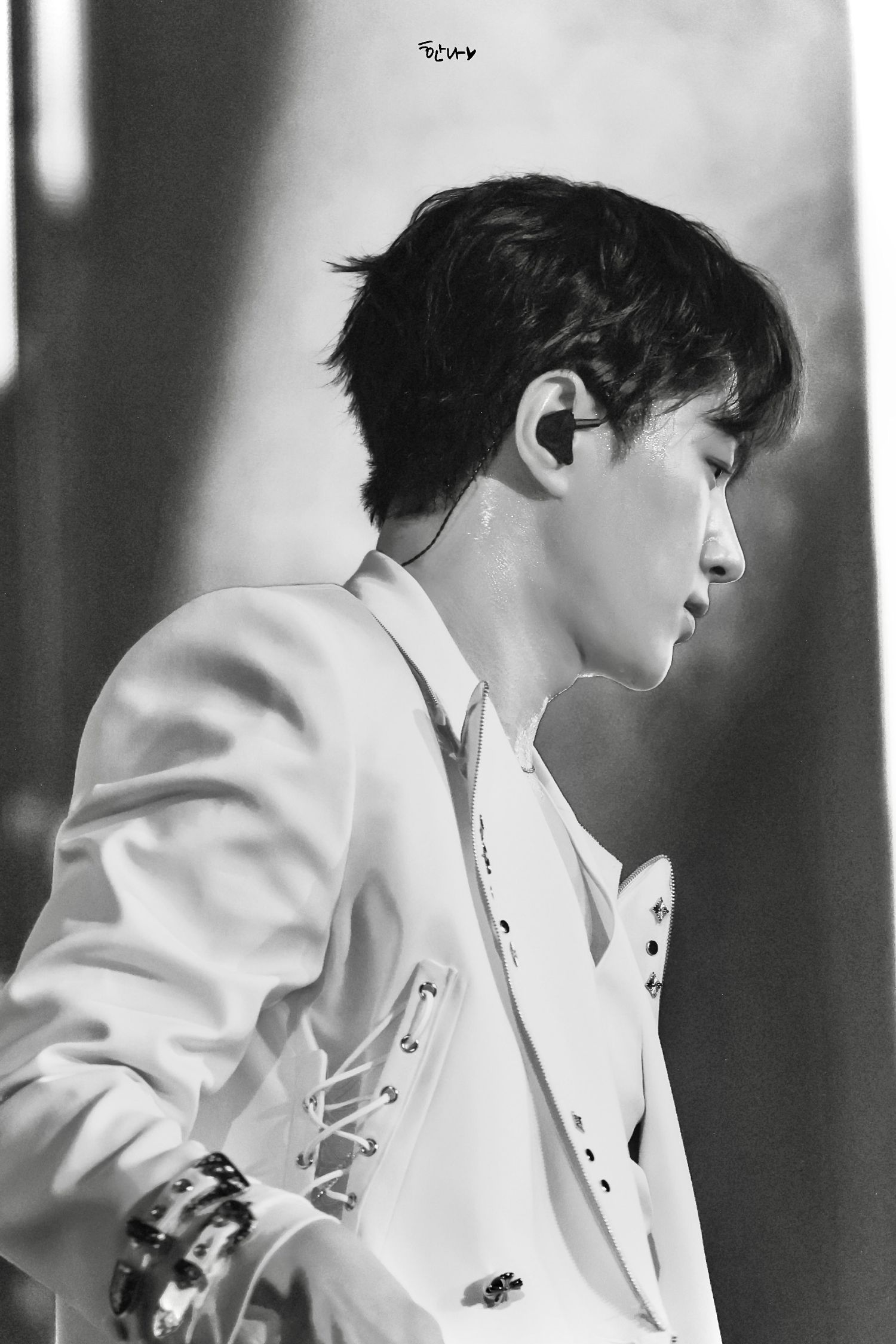 Latest photo of Kim Myungsoo (L)