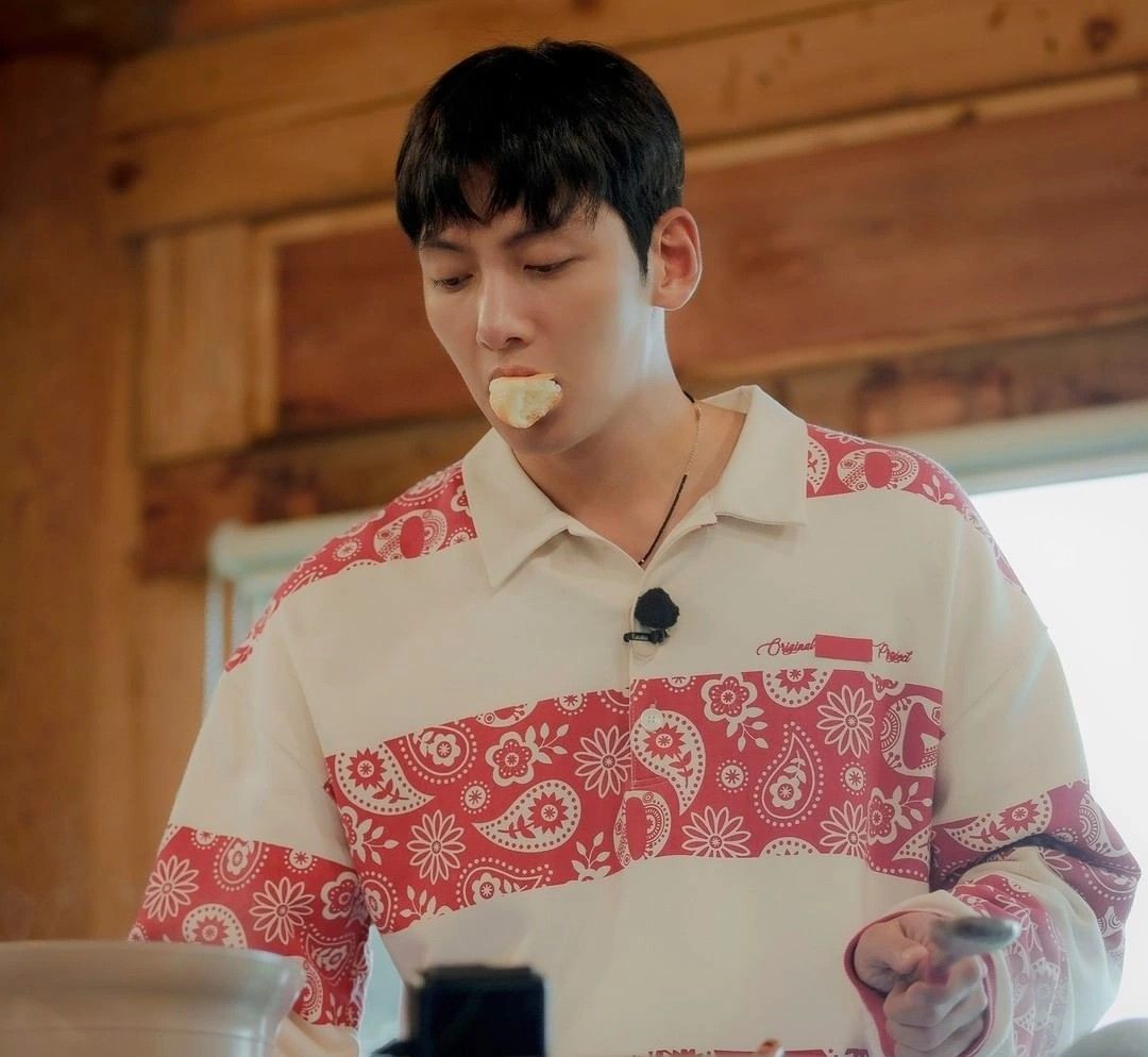 Latest photo of Ji Changwook