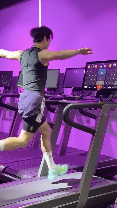 Today's popular wallpaper in Choi Minho community