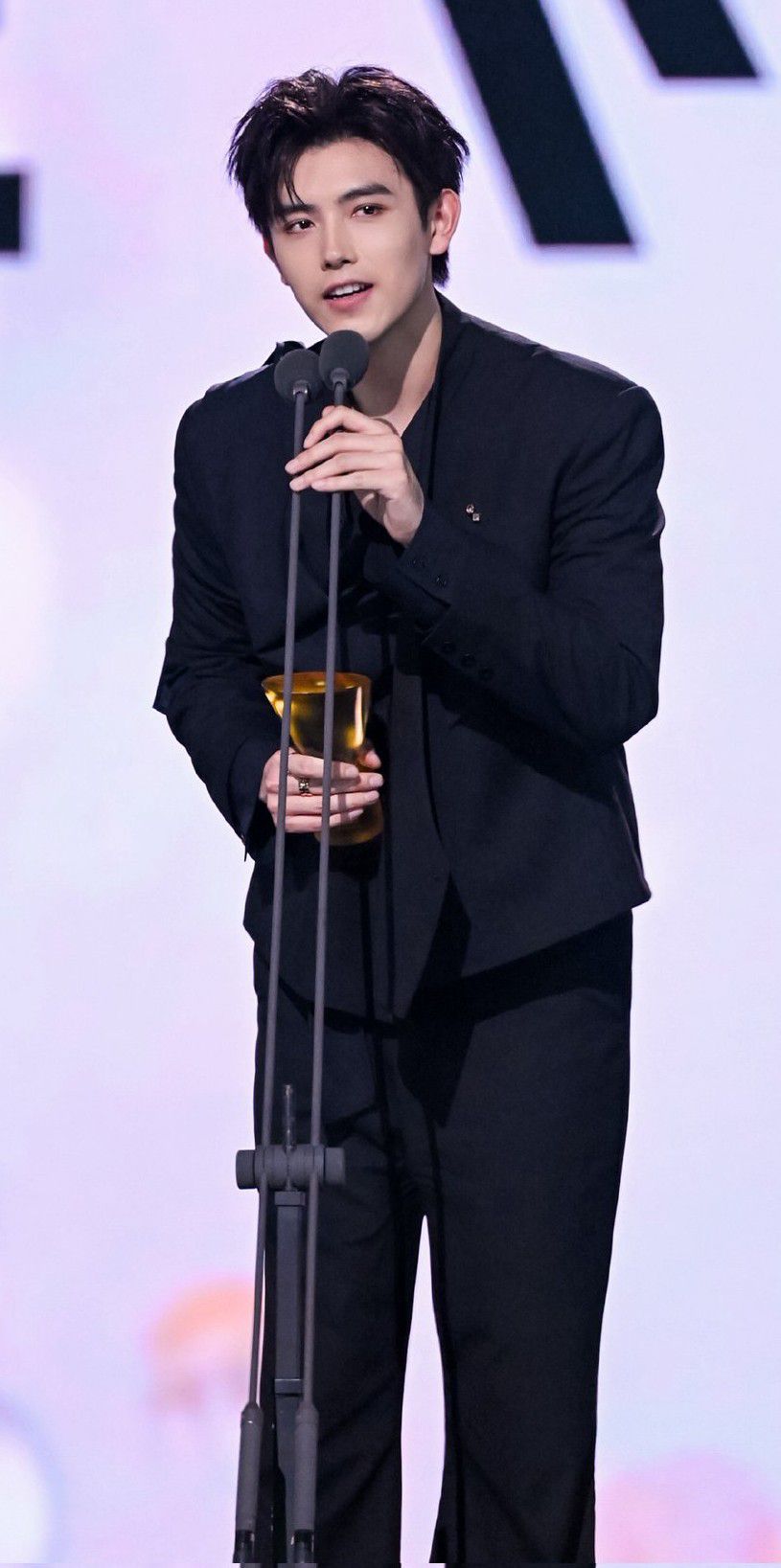 Representative background image loved by Arthur Chen fandom