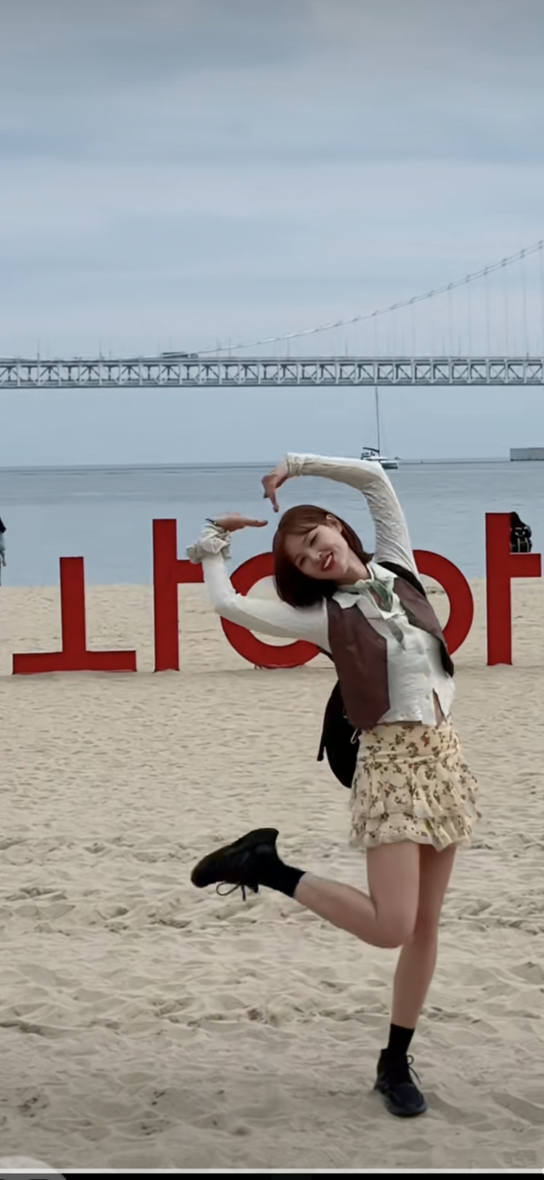 Hwang WooLim background image recommended by Choeaedol Celeb fandom