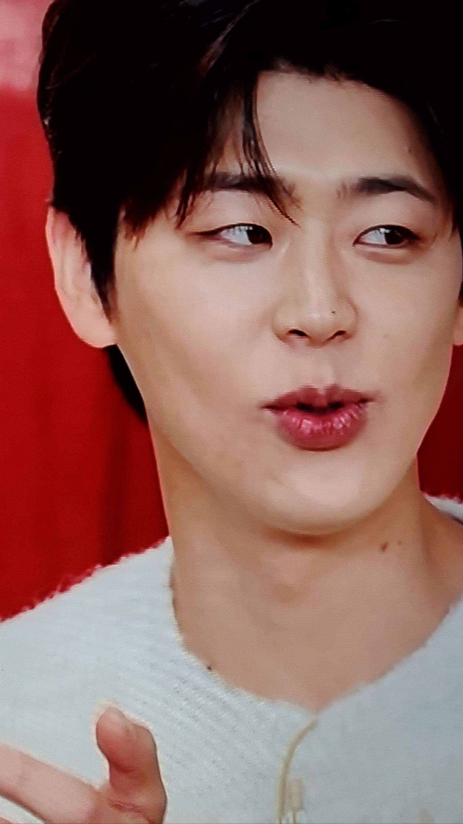 Today's popular wallpaper in Park Jihyeon community