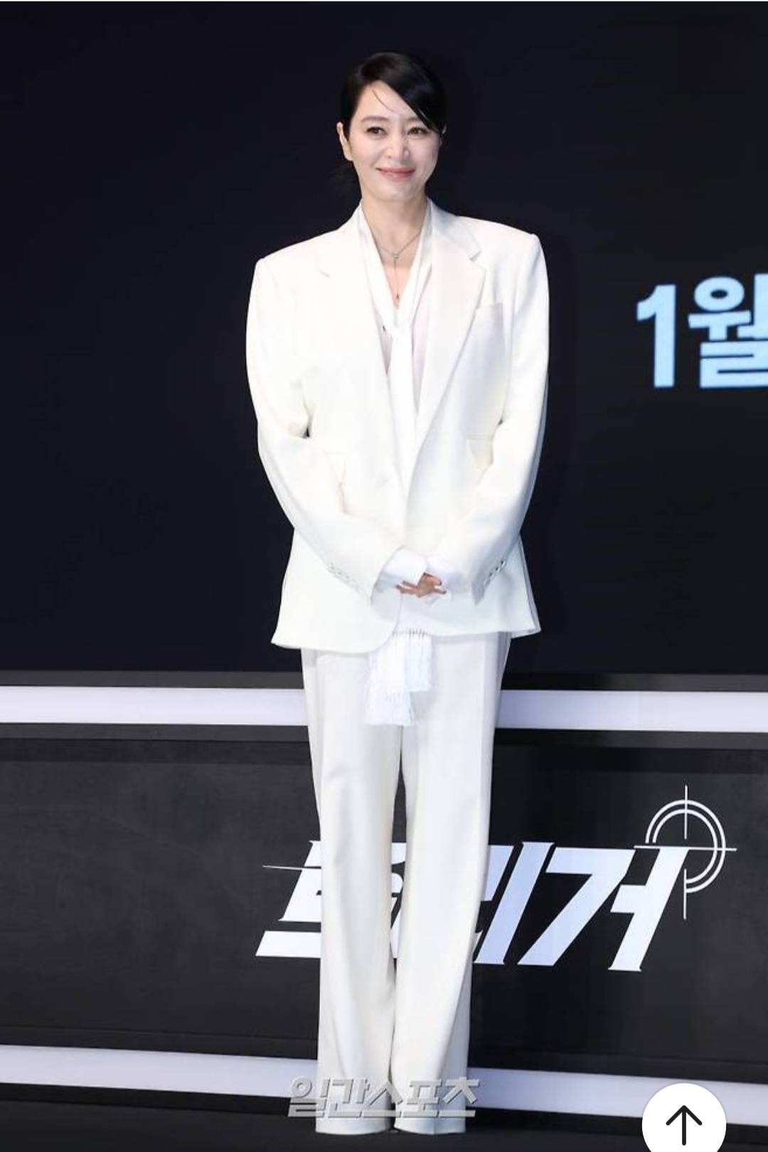 Behind-the-scenes cut of Kim Hyesoo