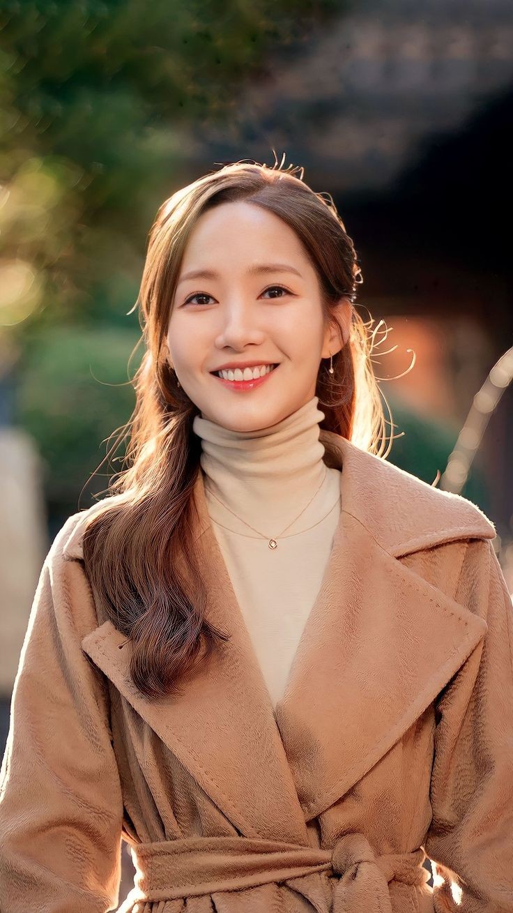 Behind-the-scenes cut of Park Minyoung