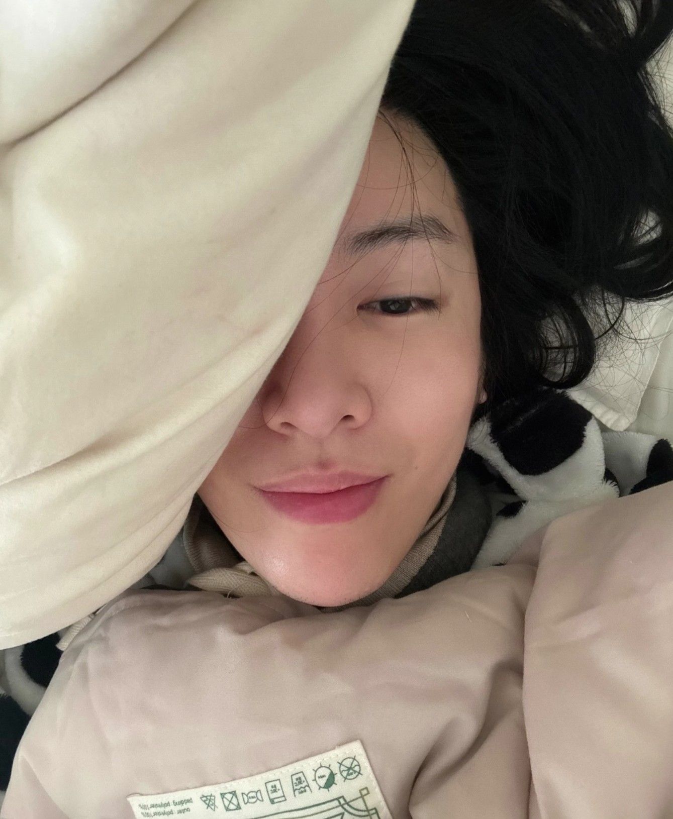 Behind-the-scenes cut of No Minwoo