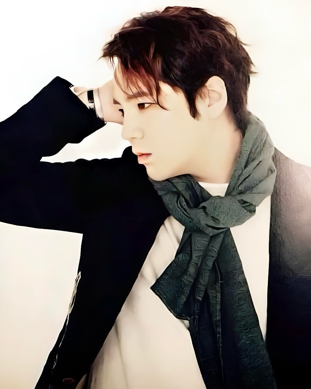 Latest photo of Jang Geunsuk