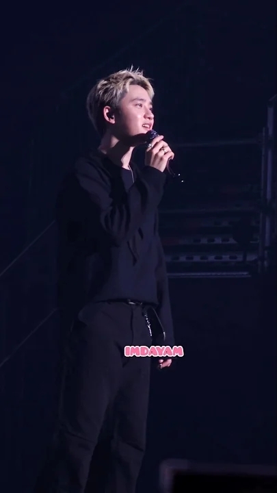 Emotional wallpaper shared by fans for Doh Kyungsoo (D.O.)