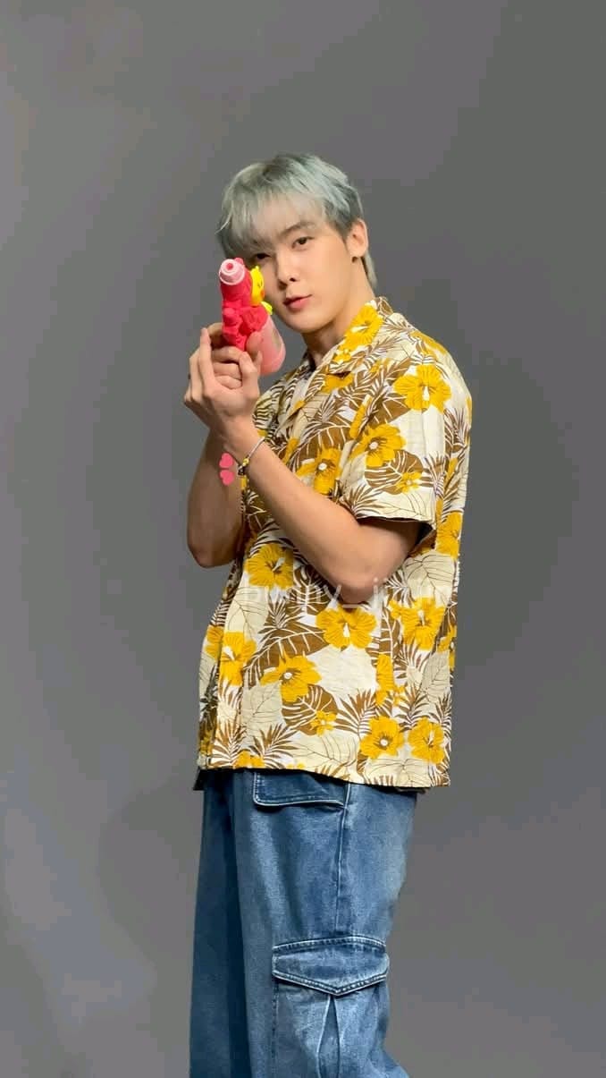 Today's popular wallpaper in Yoon Sanha community