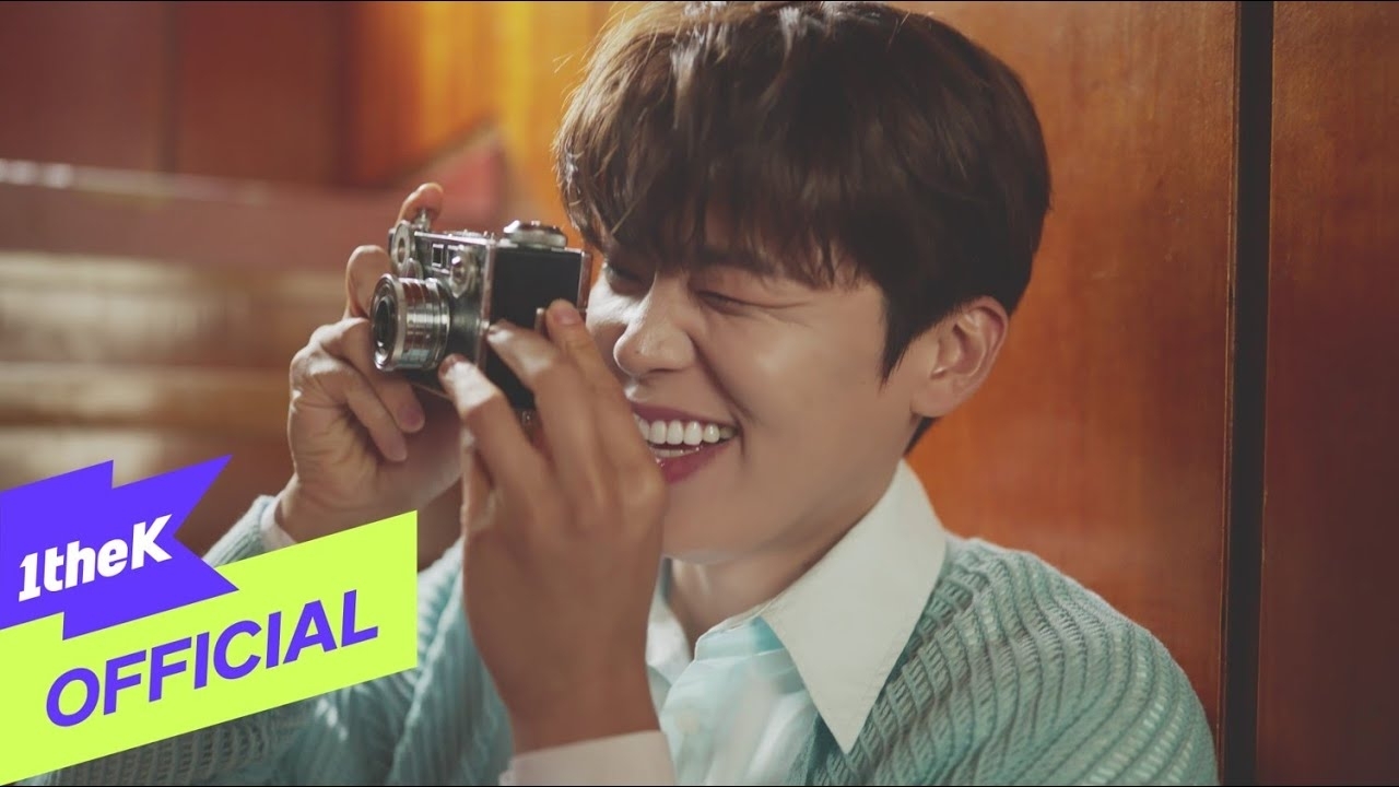 Behind-the-scenes cut of Park Jihyeon